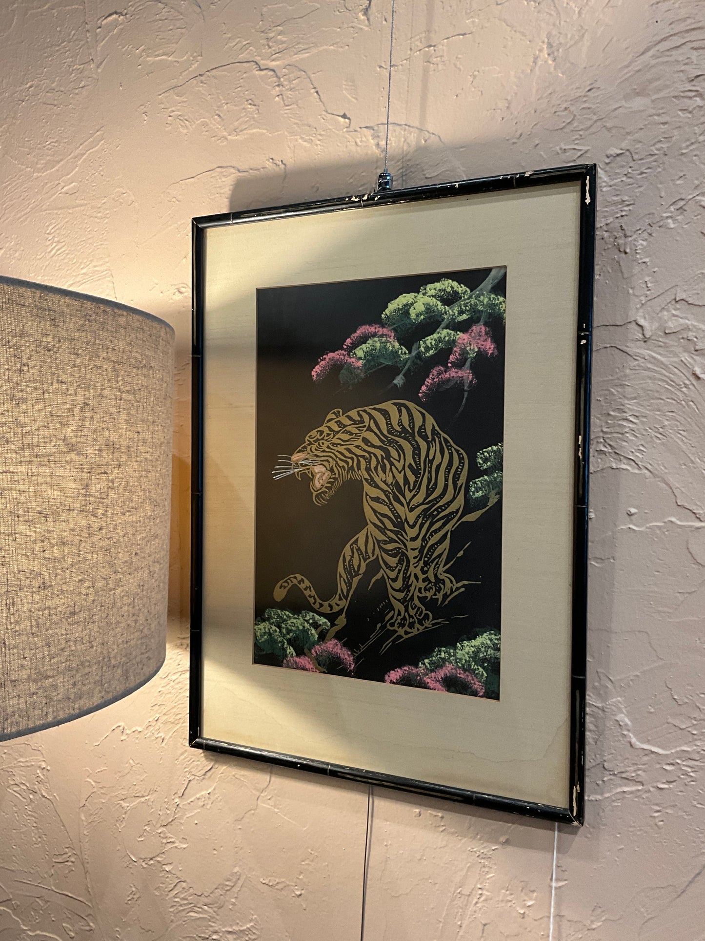 Vintage Tiger Art (black)