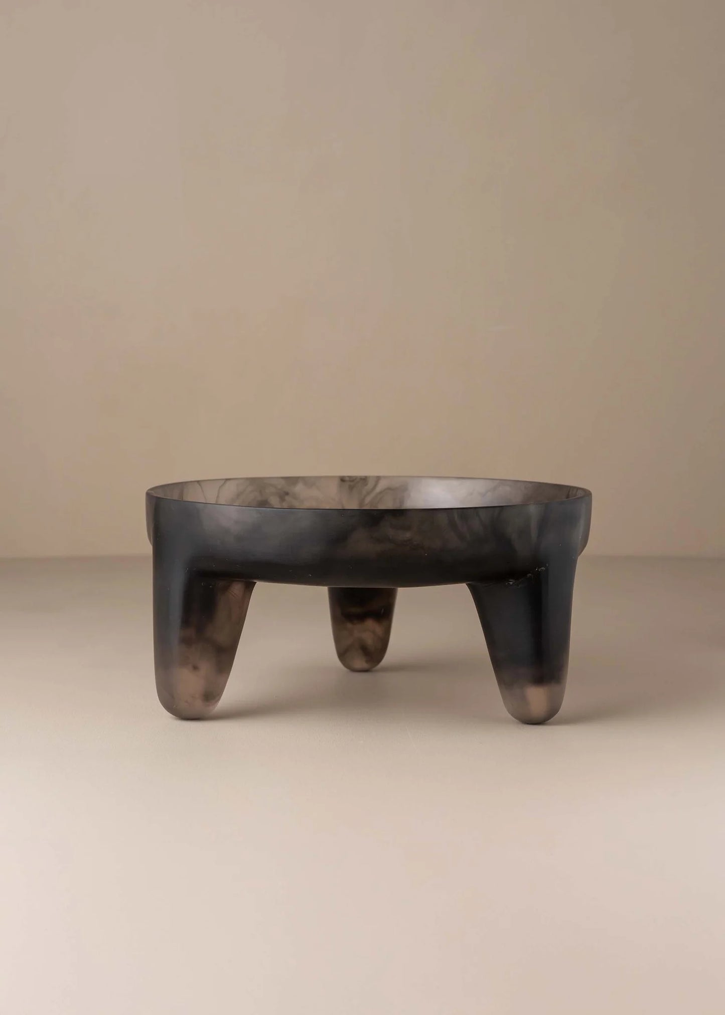 Flow Resin Structured Fruit Bowl | Smoke