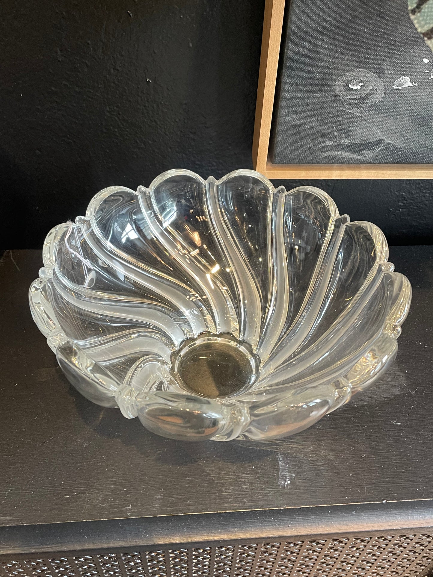 Glass Swirl Bowl