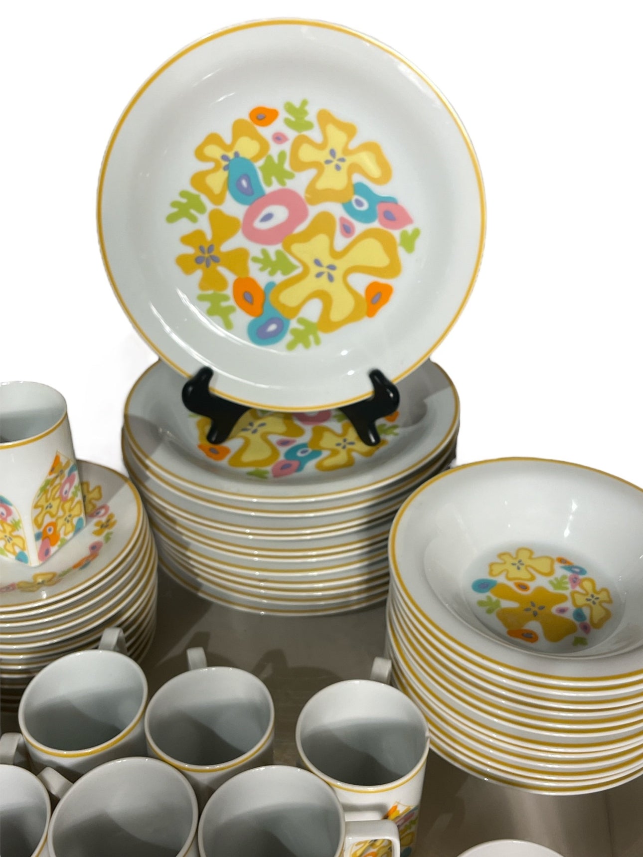 Rare Mikasa Dinnerware. 8 Settings.