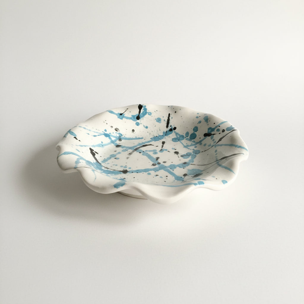 Accessories / Dishes and decorative plates