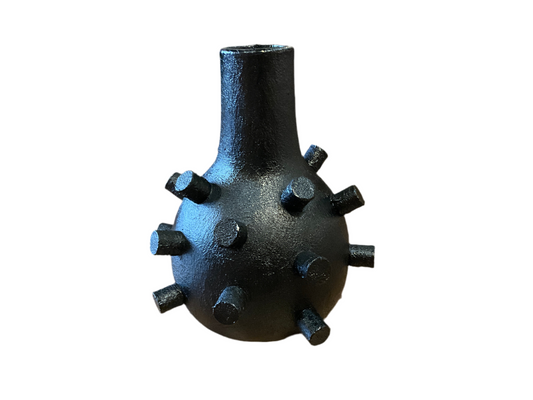 ST Spike Vase
