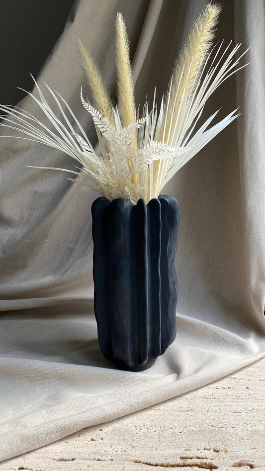FORMA - concrete vase