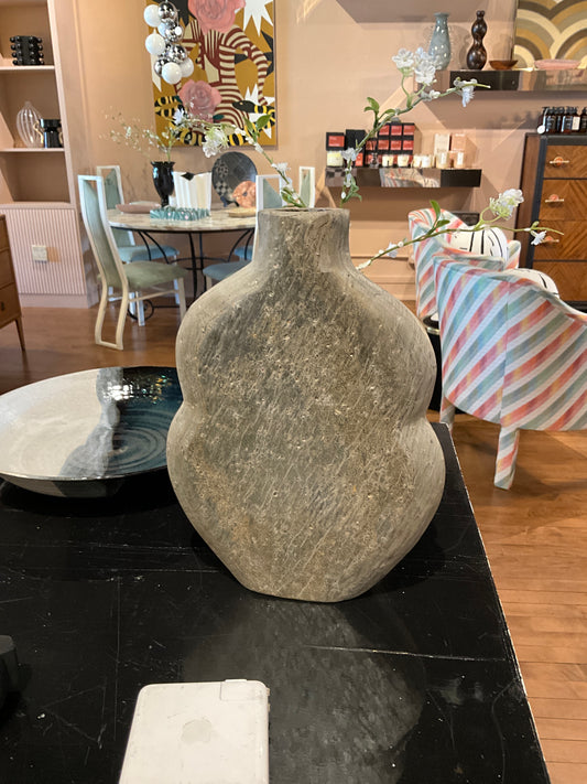 Curvy slate vase