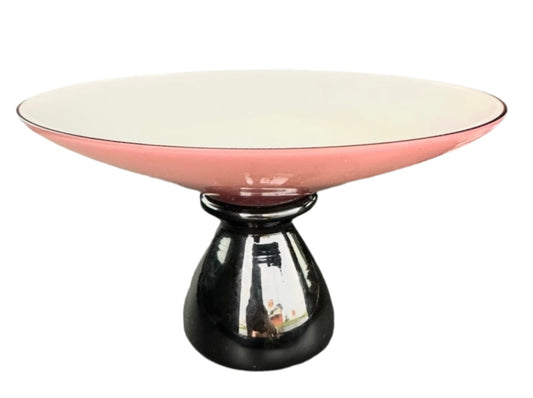 Decorative pedestal bowl