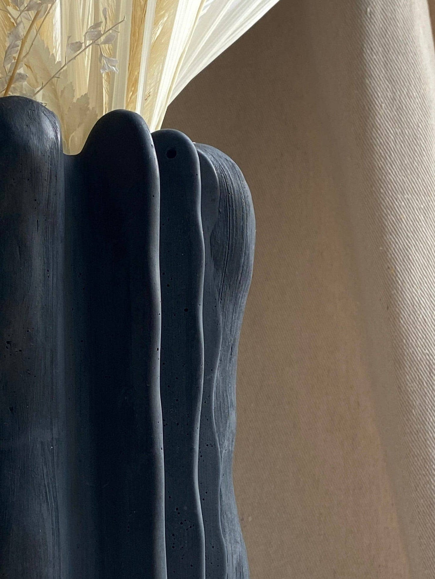 FORMA - concrete vase